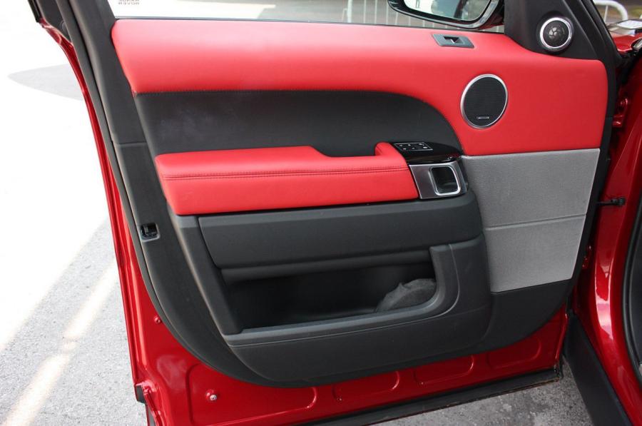  Land Rover Range Rover Sport 2014 года  (фото 6 из 131)